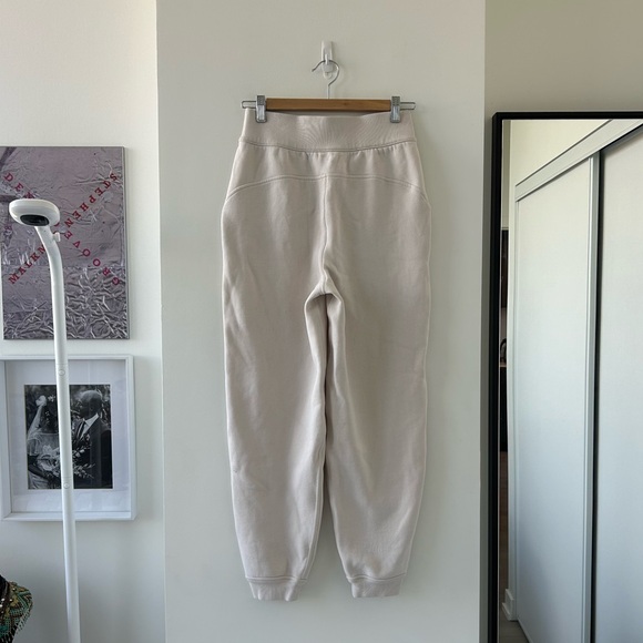 Lululemon Braided Detail High-Rise Jogger
White Opal - Picture 8 of 9